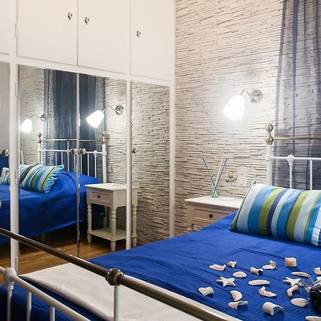 Elegant And Safe Gold And Blue Apartment Walk To Acropolis Афины Экстерьер фото