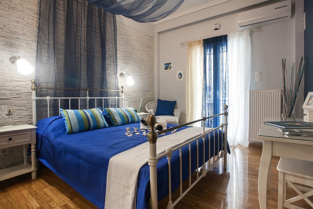 Elegant And Safe Gold And Blue Apartment Walk To Acropolis Афины Экстерьер фото