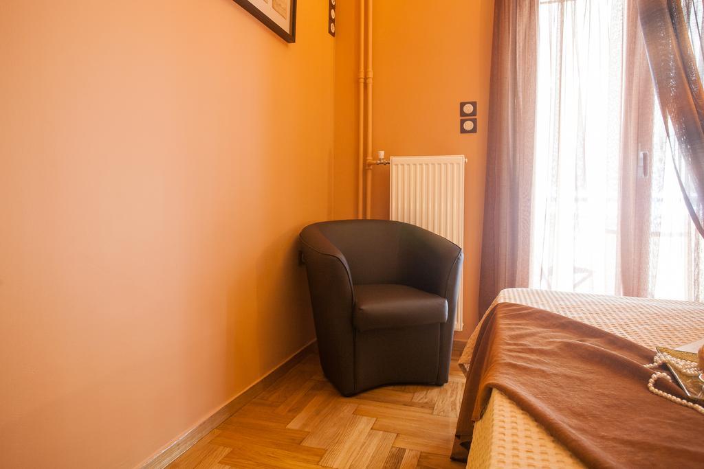 Elegant And Safe Gold And Blue Apartment Walk To Acropolis Афины Экстерьер фото